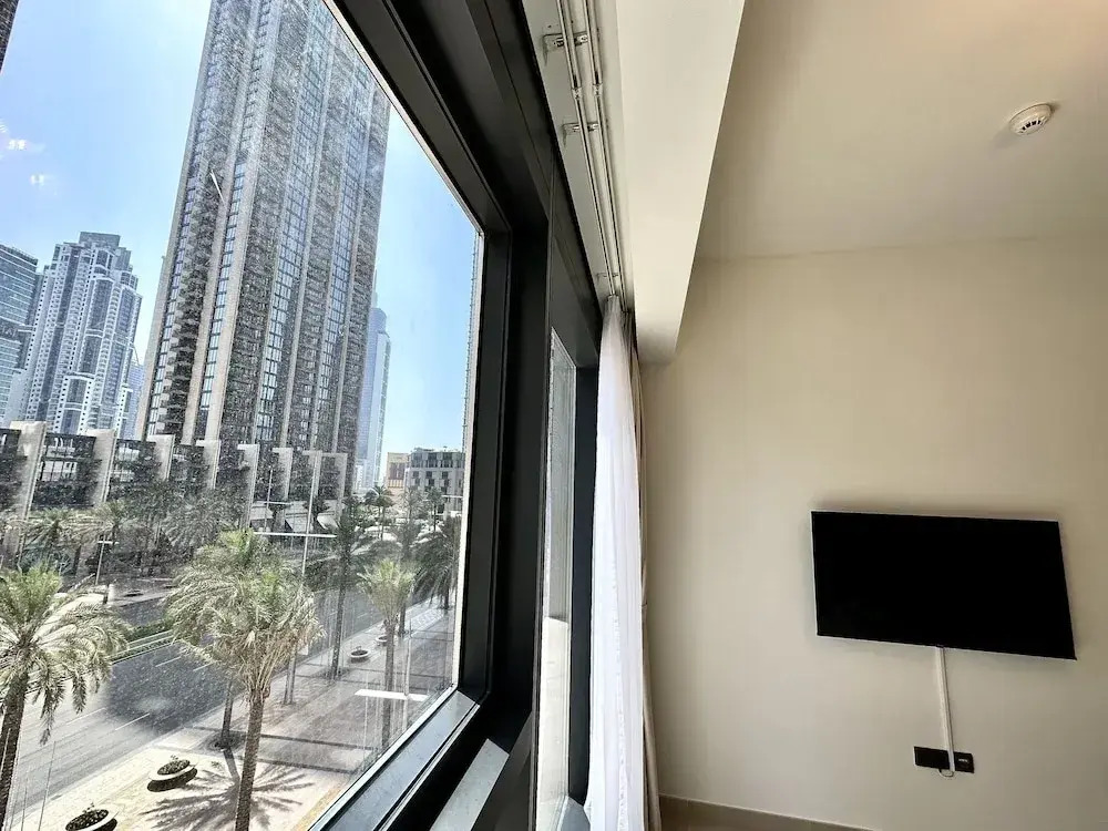 LuxBnB Dubai Opera Act-1 Boulevard Views