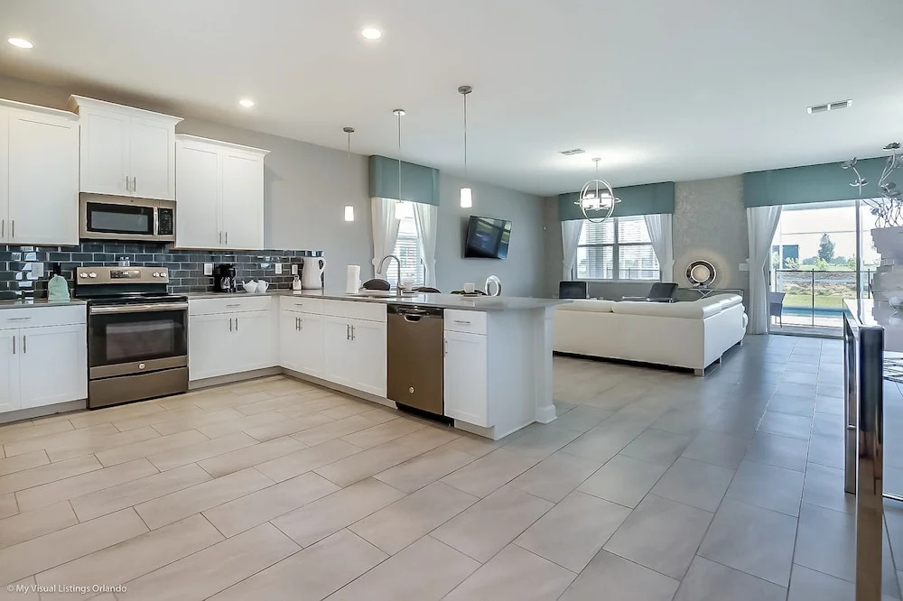 8915sd 8 Bedroom Resort Villa With Games R