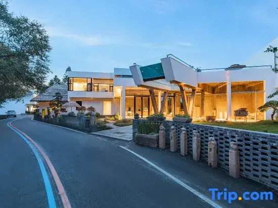 Suburban Core Aesthetic Accommodation