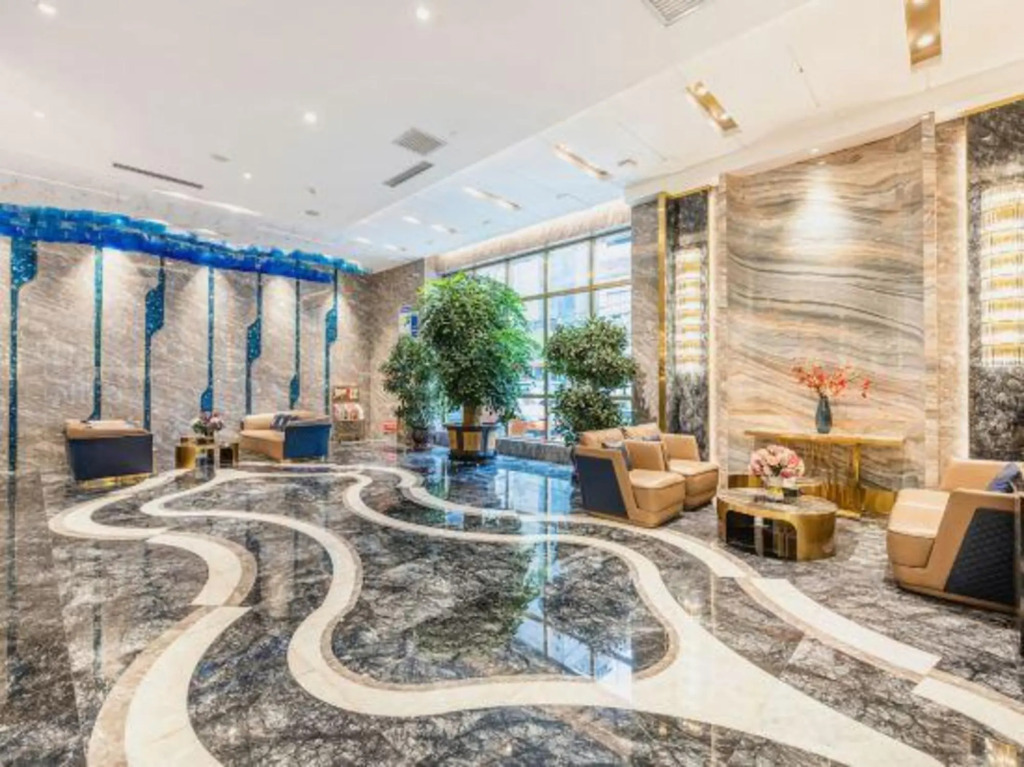 Golden Phoenix Hotel