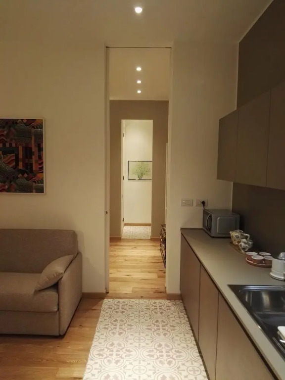 Revere 18 Apartment