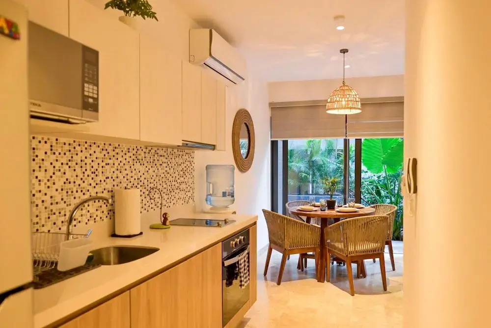 Brand New Lovely 1BR Apartment PDC Rooftop Pool Gym Pool Table Nice Amenities