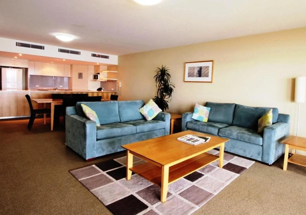 Riverside Apartments & Hotel