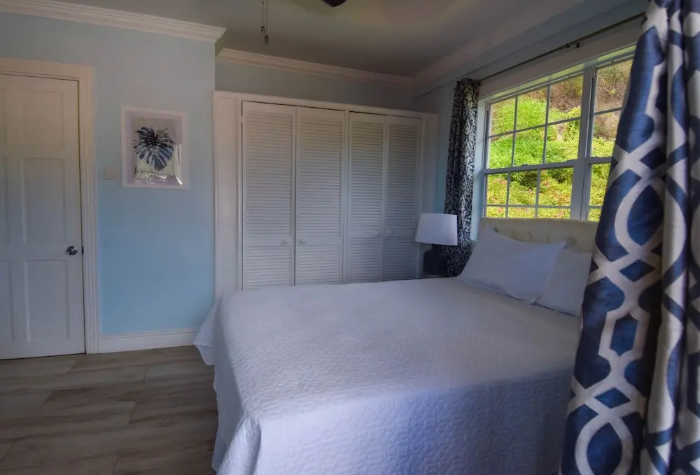 Sea Piton View Apartment- Piton Views & 2 Mins Walk to Beach