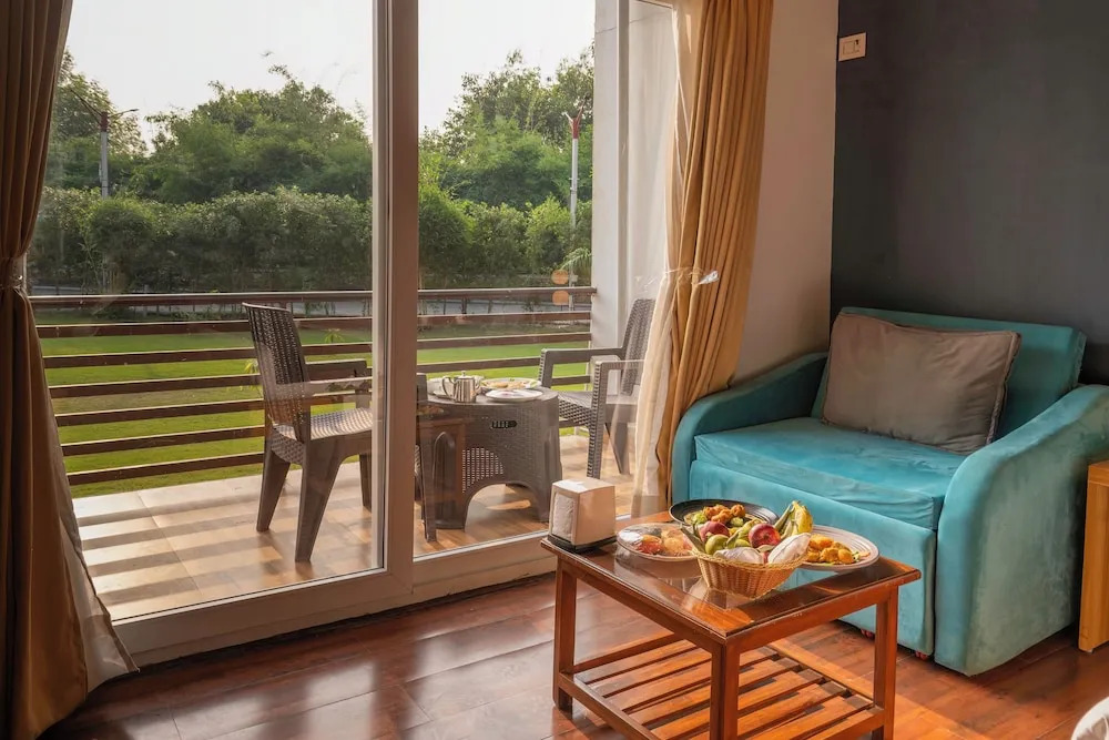 ANANTUM GATEWAY RESORTS