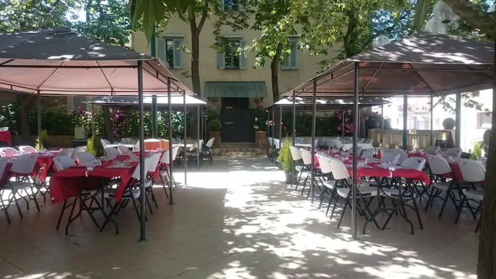 Chez Grand Mere
