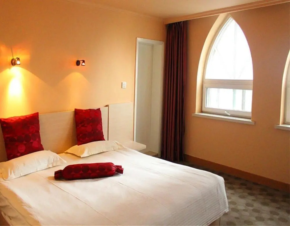 Yijia Express Hotel