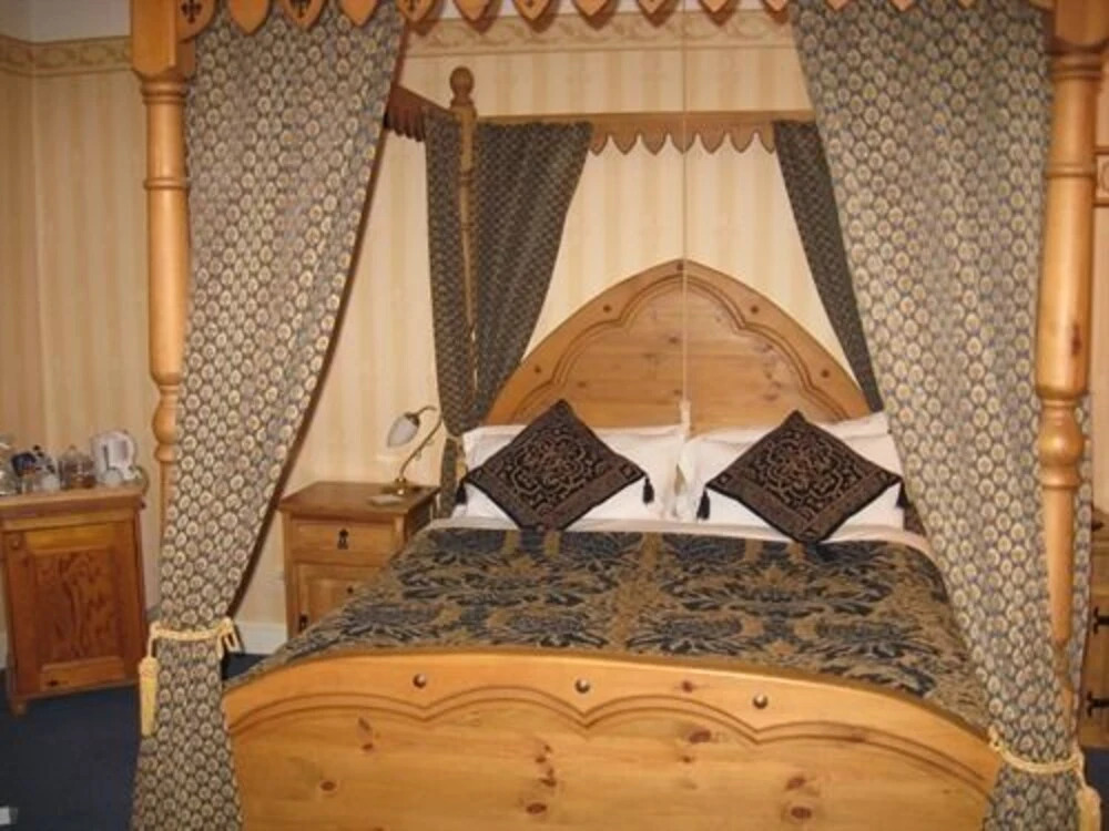 Cannards Grave Farmhouse - B&B