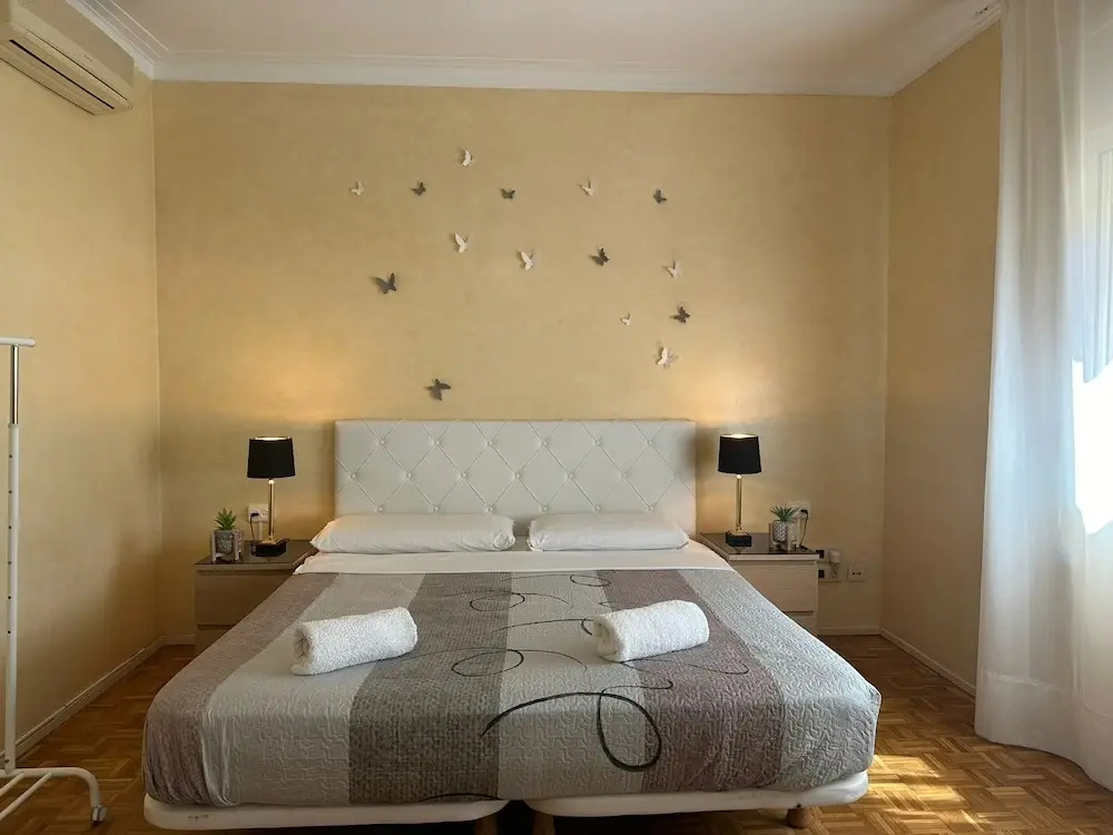 Rooms Villarroel