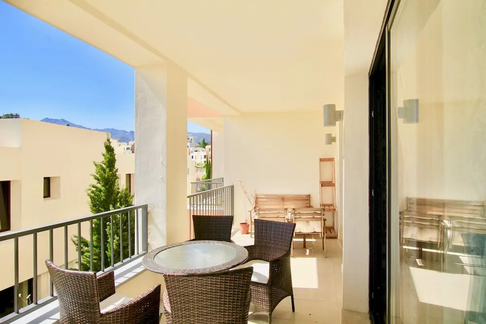Samara 3 - Modern 2BR in Samara Resort Marbella, Indoor and Outdoor Pools, SPA
