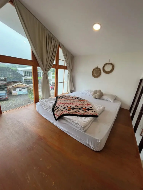 Linggayoni Cottage Dieng