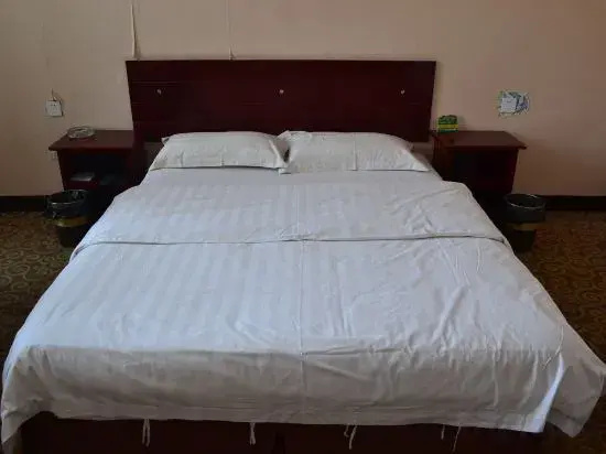 Qixian Henghui Hotel