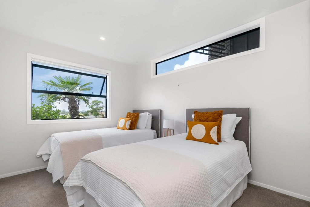 Stylish Villa Escape - Matakana Holiday Home