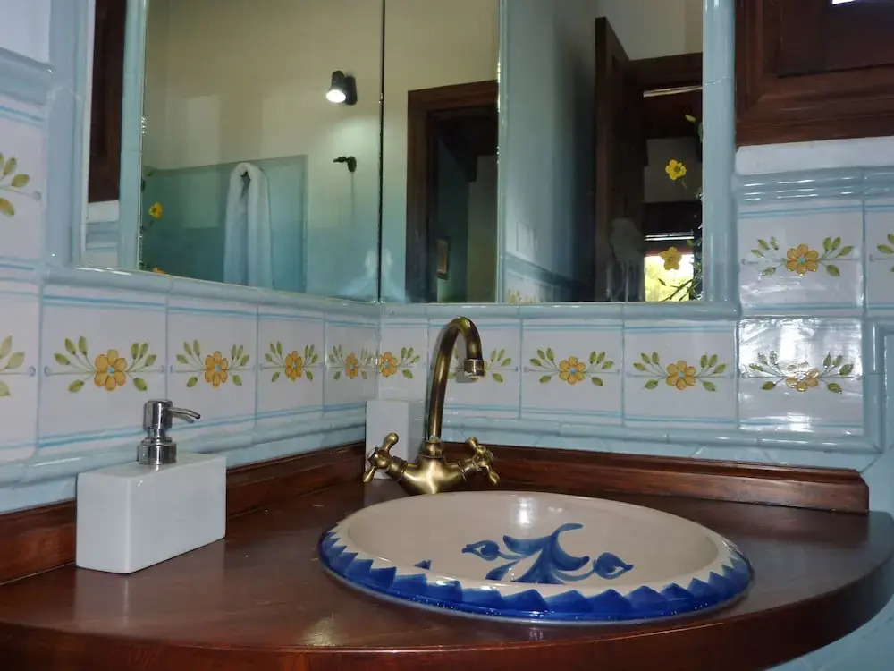 Leisure Meets Tranquility in Beautiful Villa Near Forest