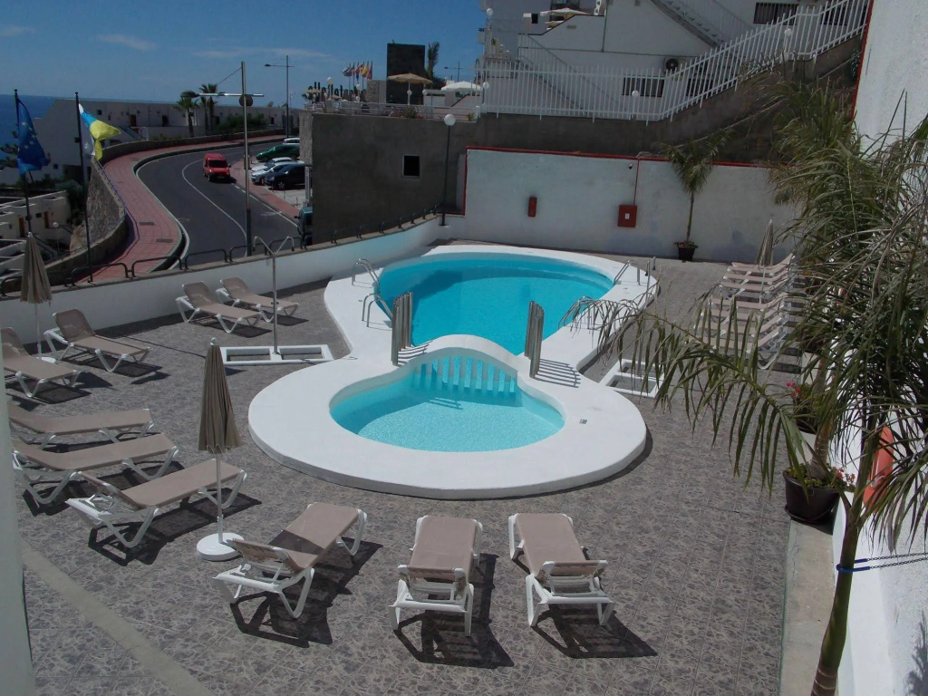 Apartamentos Montesol
