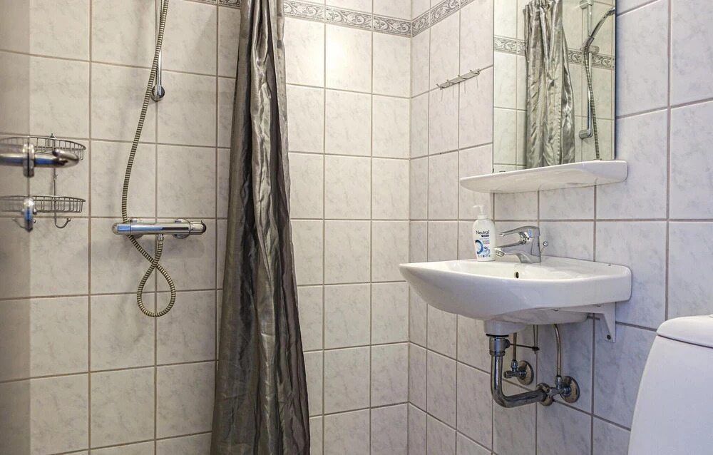 Beautiful Apartment in Allinge With 2 Bedrooms and Wifi