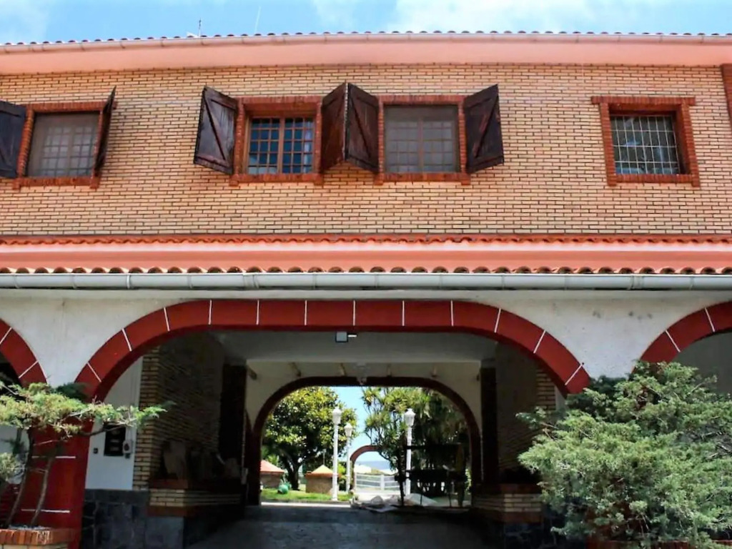 Villa in Narón near Pantín Beach & Golf
