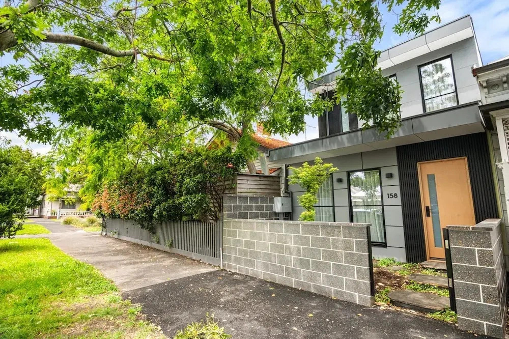 Stylish 3-bed Home Near South Melbourne Market