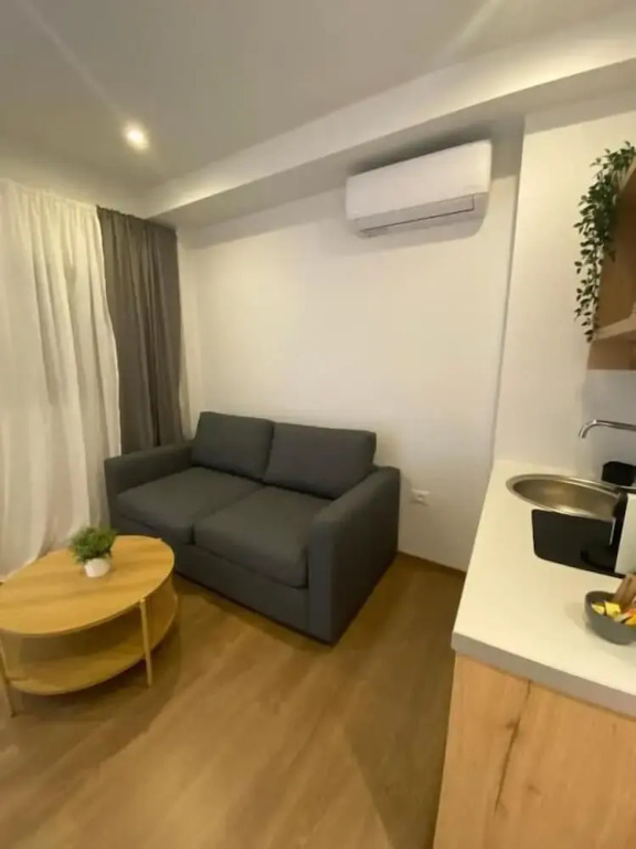 Living Yard Acropolis Apartments