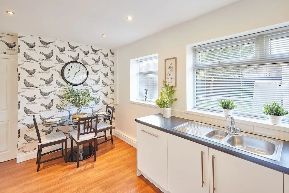Host & Stay | Newsam Crescent