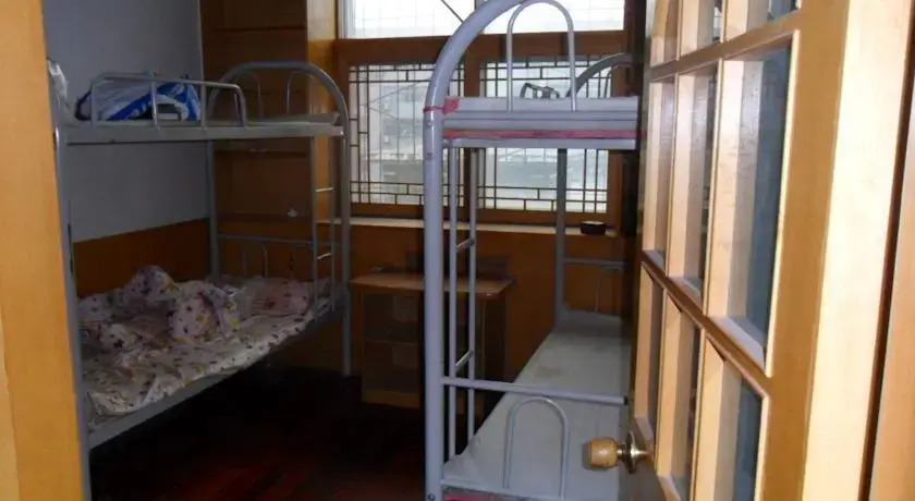Jinri Friendship Apartment Hongjialou Road