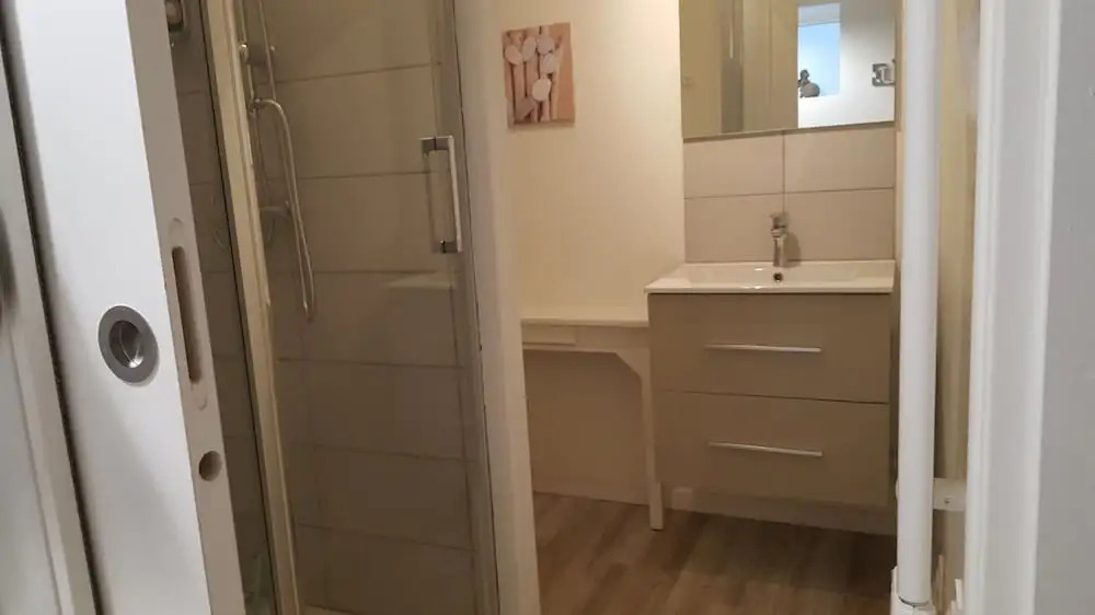 Appartement 2 pièces Le 32 BIS