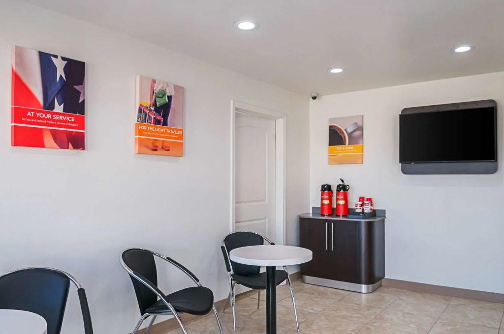 Motel 6-Bay Saint Louis, MS