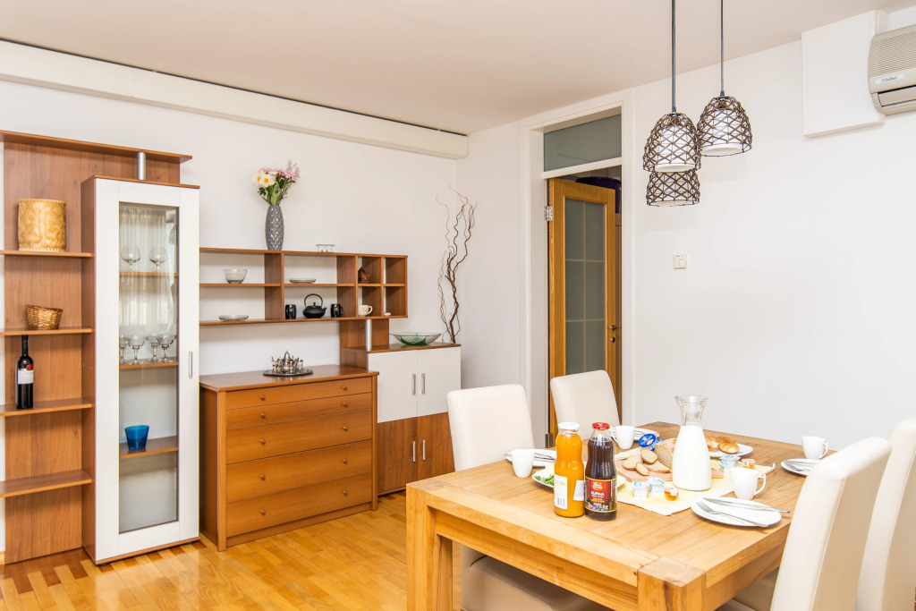 Modern 2BDR apartment in the center