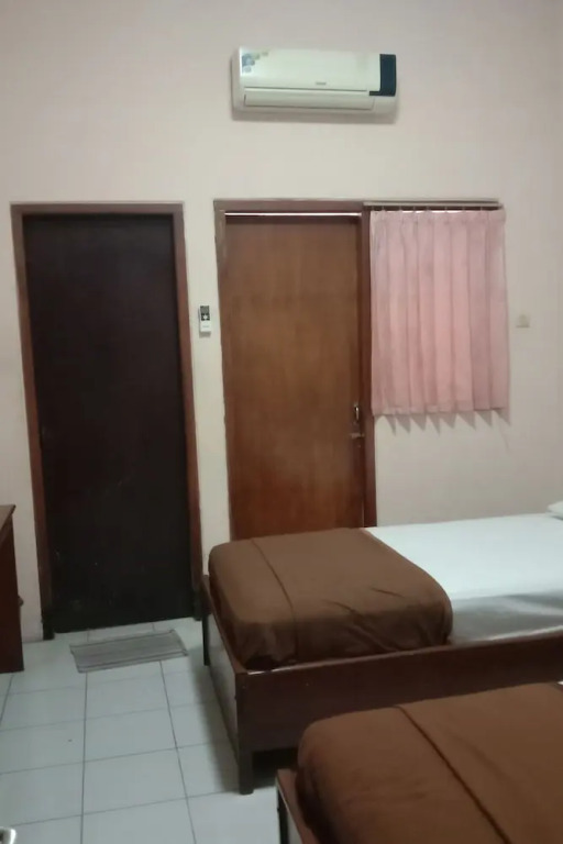 OYO 1751 Hotel Trihadhi