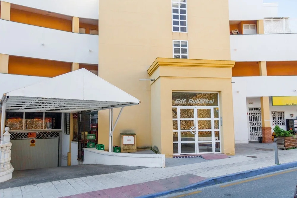 Apartamentos Rubarsal Canovas Nerja