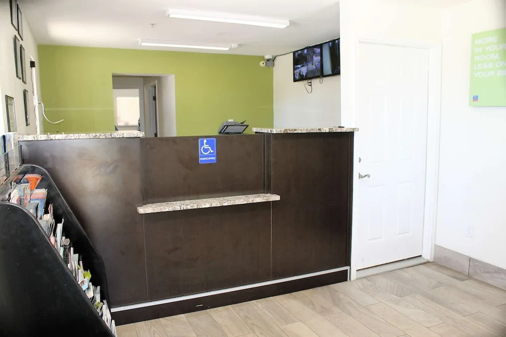 Studio 6 Extended Stay - Savannah, GA
