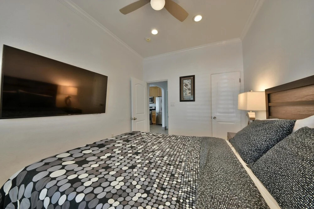 A1 Beach Home in Prime Location With Grill and AC