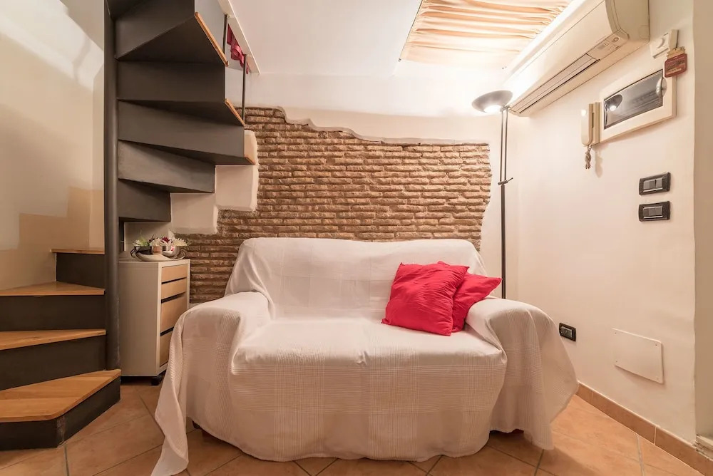 Sweet Suite near Pantheon