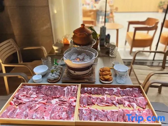 Yujian Hotel (Xishuangbanna Mengle Dafosi Branch)