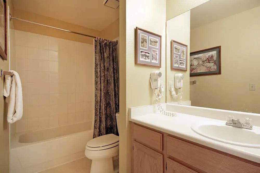 Charming 2br Steps To Snow-capped Adventures + Main St 2 Bedroom Condo by RedAwning