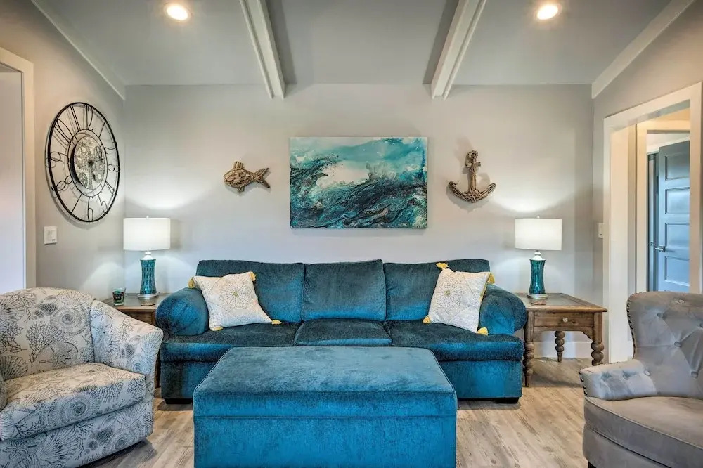 Coastal Getaway by Pebble Beach & Redwoods!