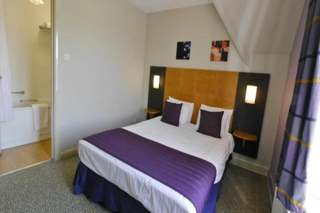 The Corner House Hotel