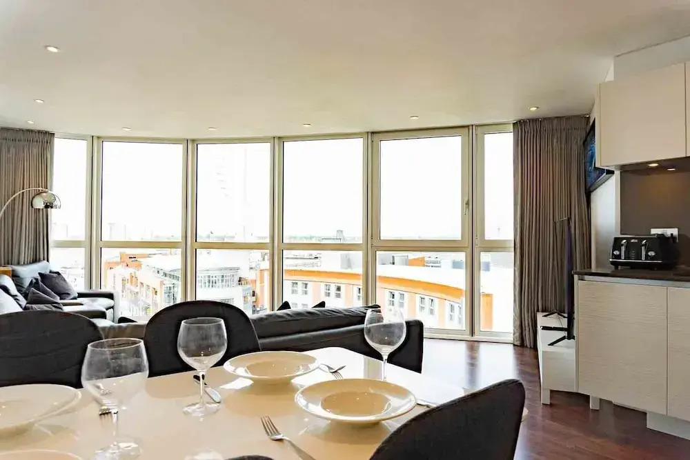 Gunwharf Quays Harbour Apartments