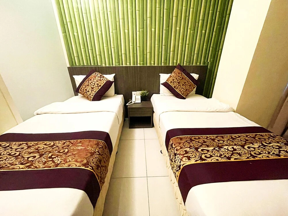 ESQ Shamelin Hotel