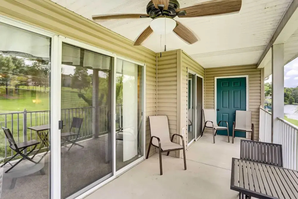 Near Branson Strip! Water-view Condo w/ Balcony