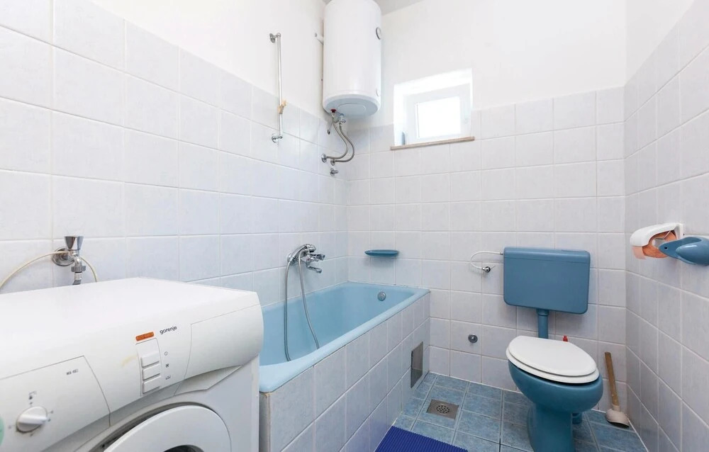 Four-Bedroom Holiday Home In Stobrec