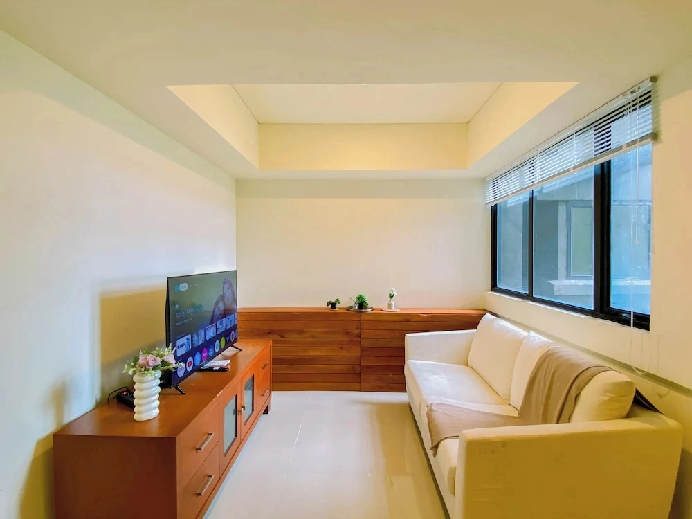 2Br Near Aeon Deltamas At Meikarta Apartment