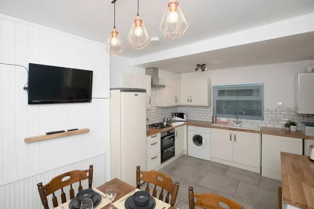 Arthouse Lovely Spacious 5 bed house