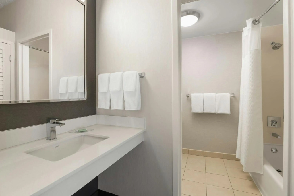 Courtyard by Marriott Minneapolis-St. Paul Airport