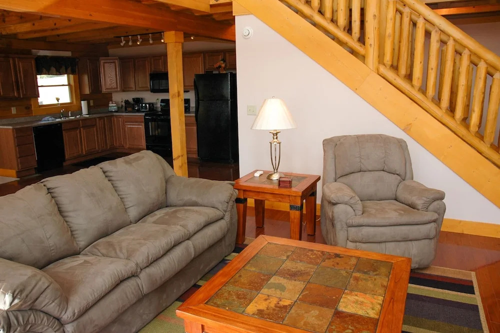 HARVEST MOON - 3 Br Cabin
