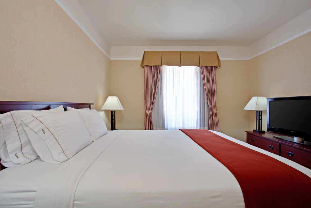 Holiday Inn Express Hotel & Suites San Dimas by IHG