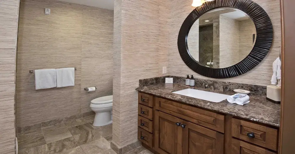 Ritz Carlton #5 2 Bedroom Condo by RedAwning