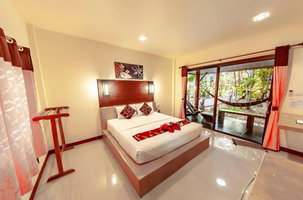 Lanta Pearl Beach Resort