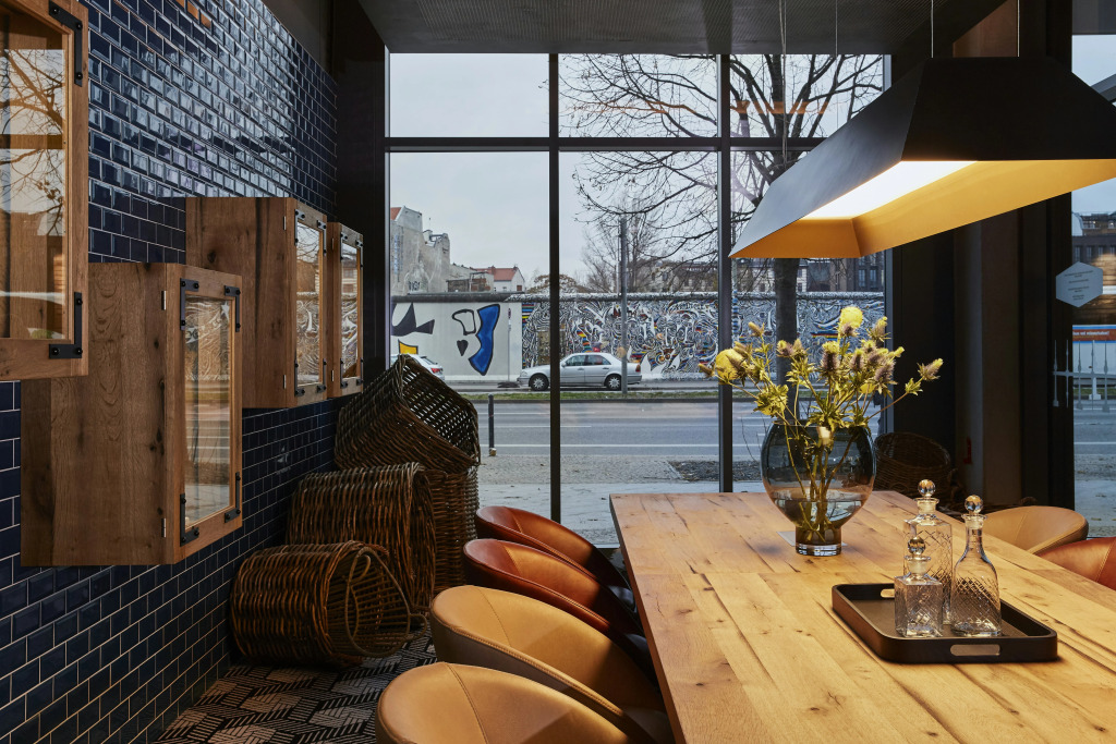 Hotel Indigo Berlin - East Side Gallery by IHG