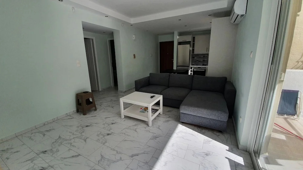 AN3-George's Apt. by the Sea and Airport